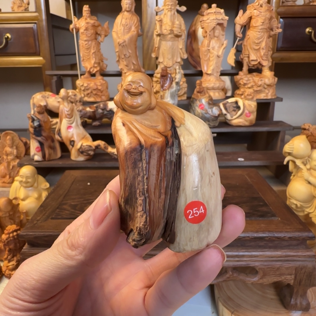 崖柏小木匠艺雕一物一拍