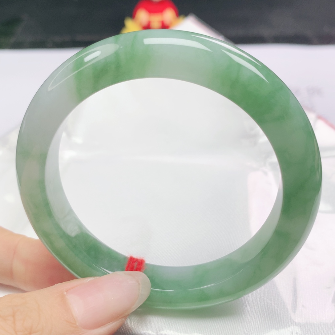 翡翠未镶嵌手镯翡翠54.6果绿正圈