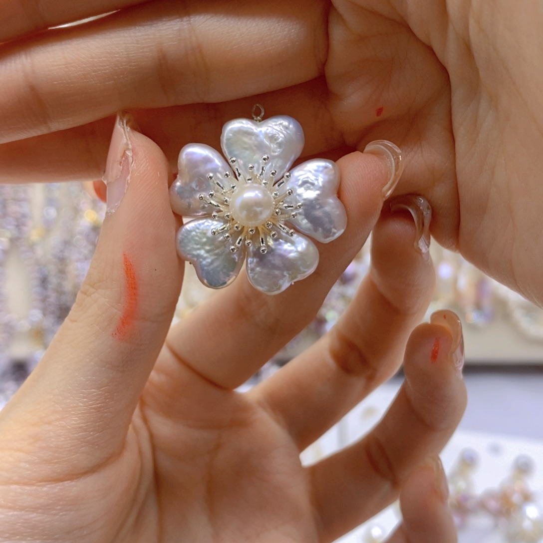 淡水珍珠耳饰未镶嵌