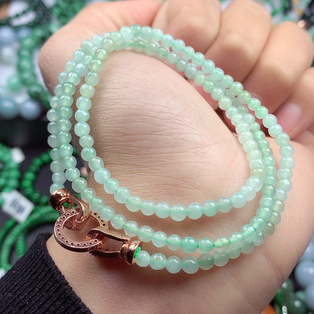 翡翠颈饰未镶嵌项链