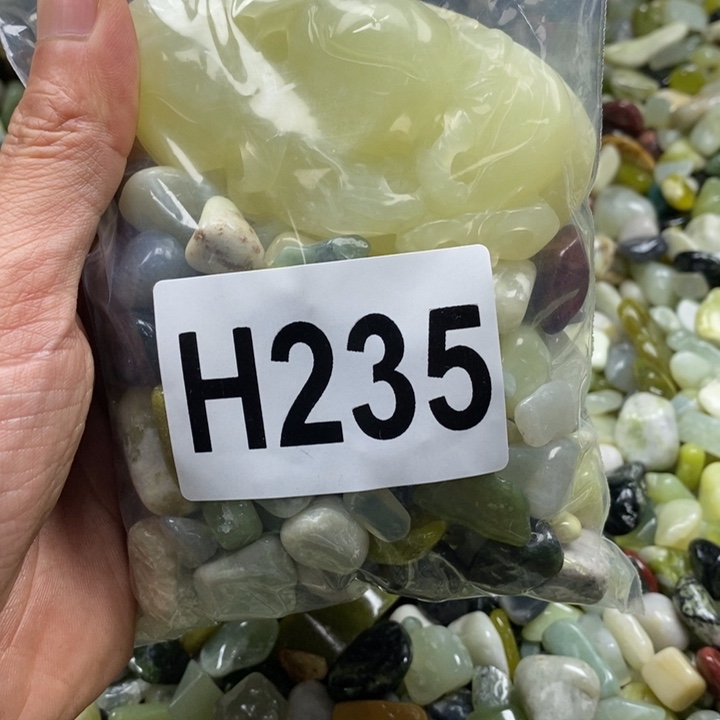 蛇纹石玉鱼缸石未镶嵌