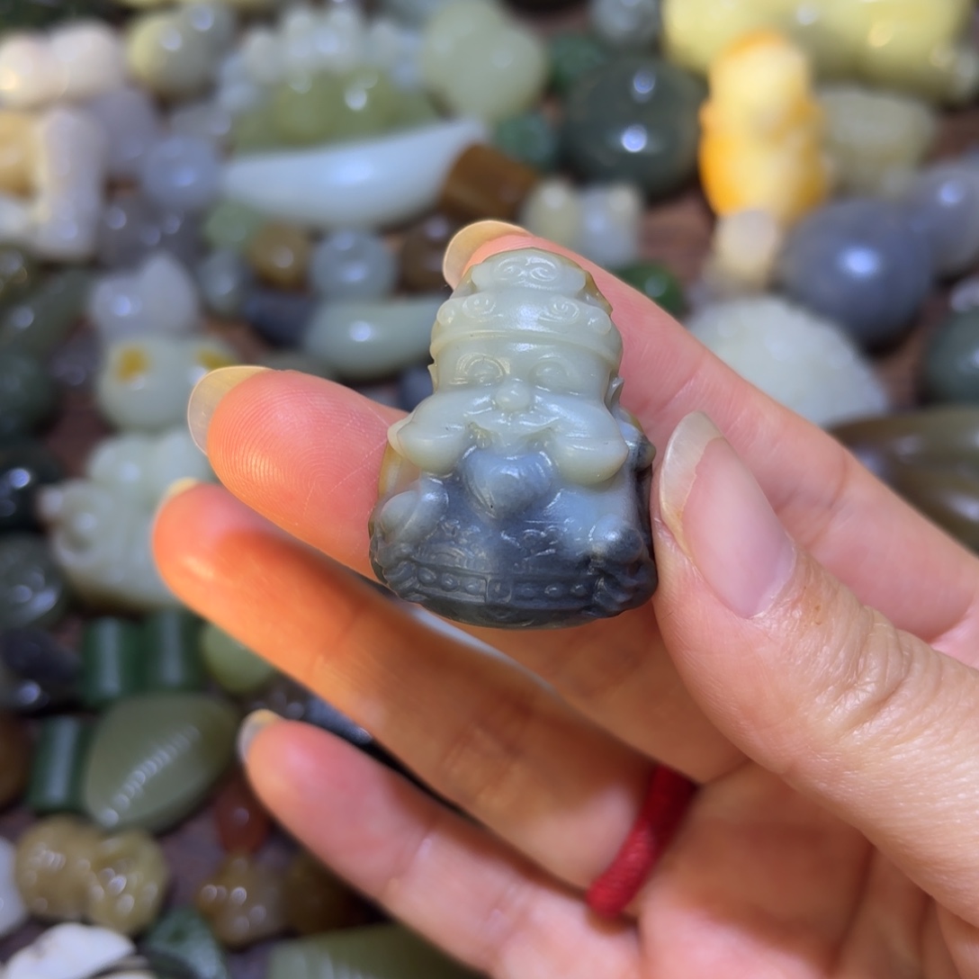 和田玉未镶嵌珠宝半成品