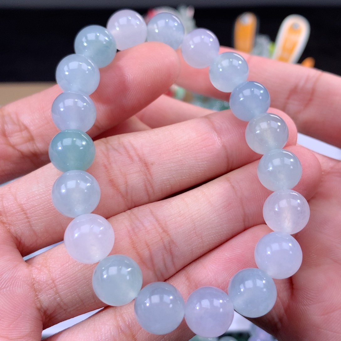 翡翠手链未镶嵌翡翠