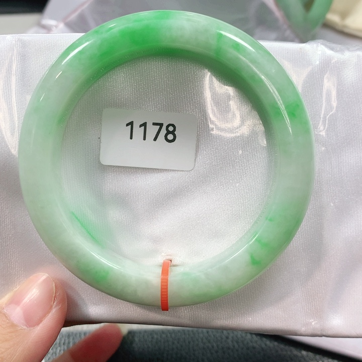 翡翠手镯未镶嵌天然翡翠手镯55.602