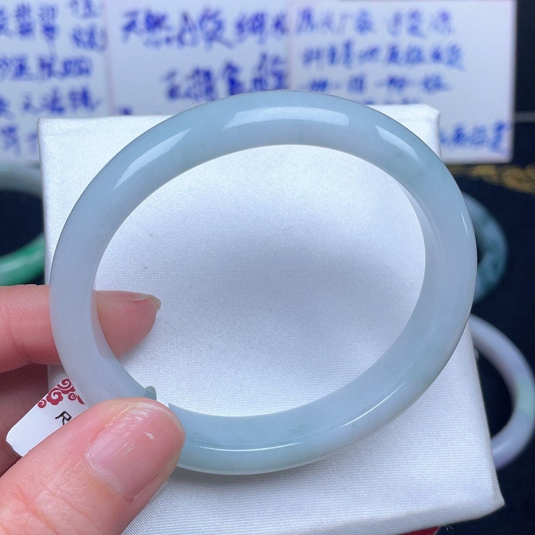 翡翠未镶嵌手镯028