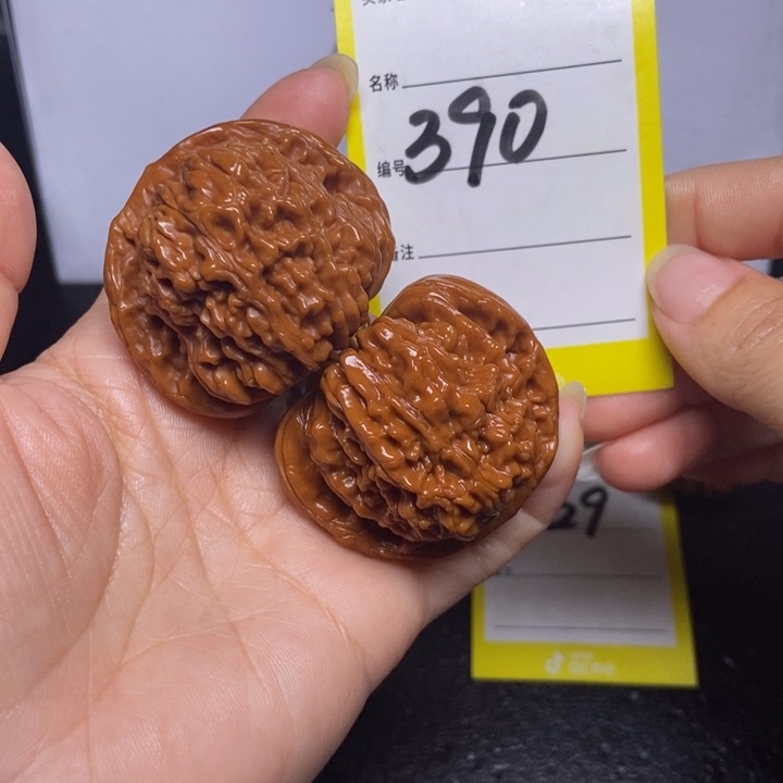 文玩核桃吊坠390/44四座楼