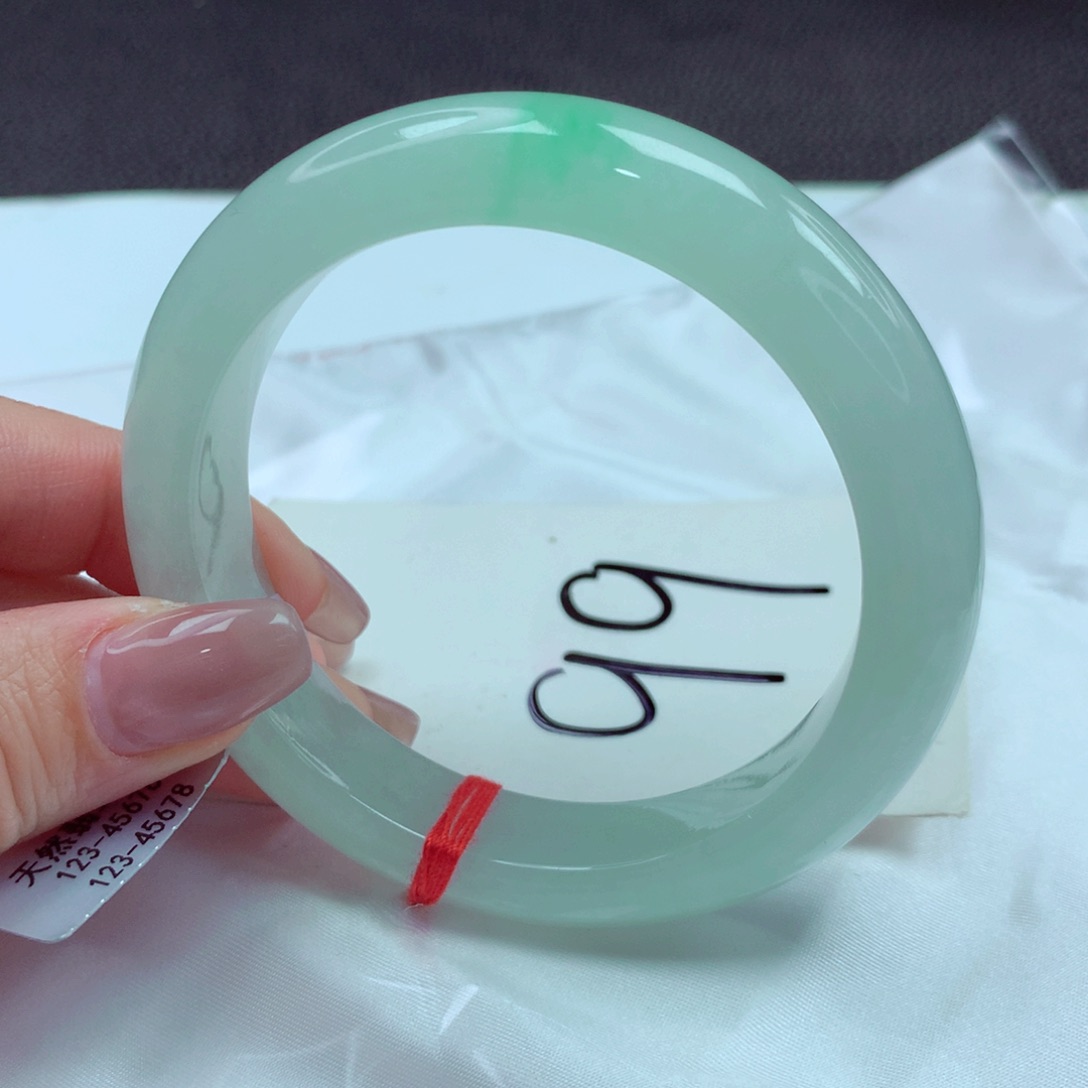 翡翠手镯未镶嵌手镯59