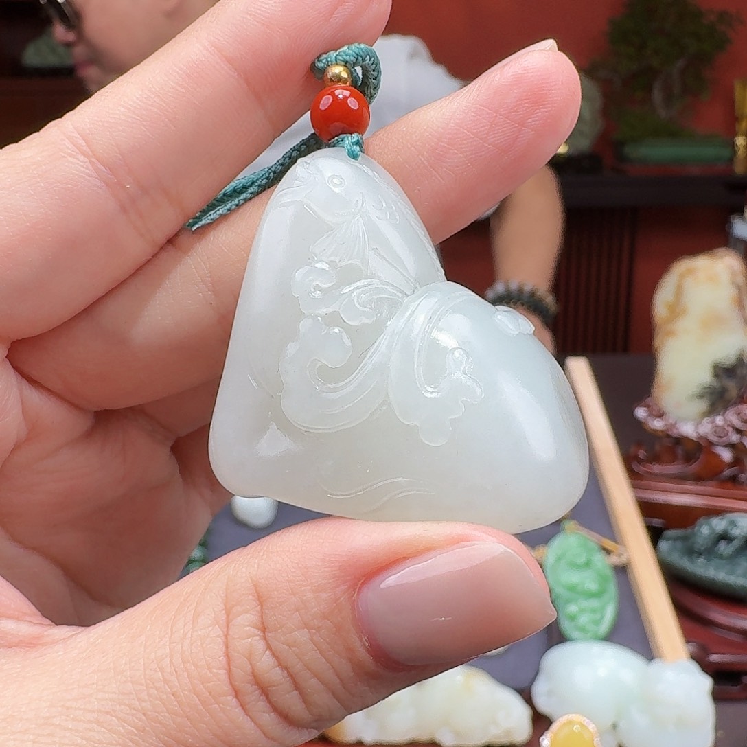 和田玉未镶嵌挂件