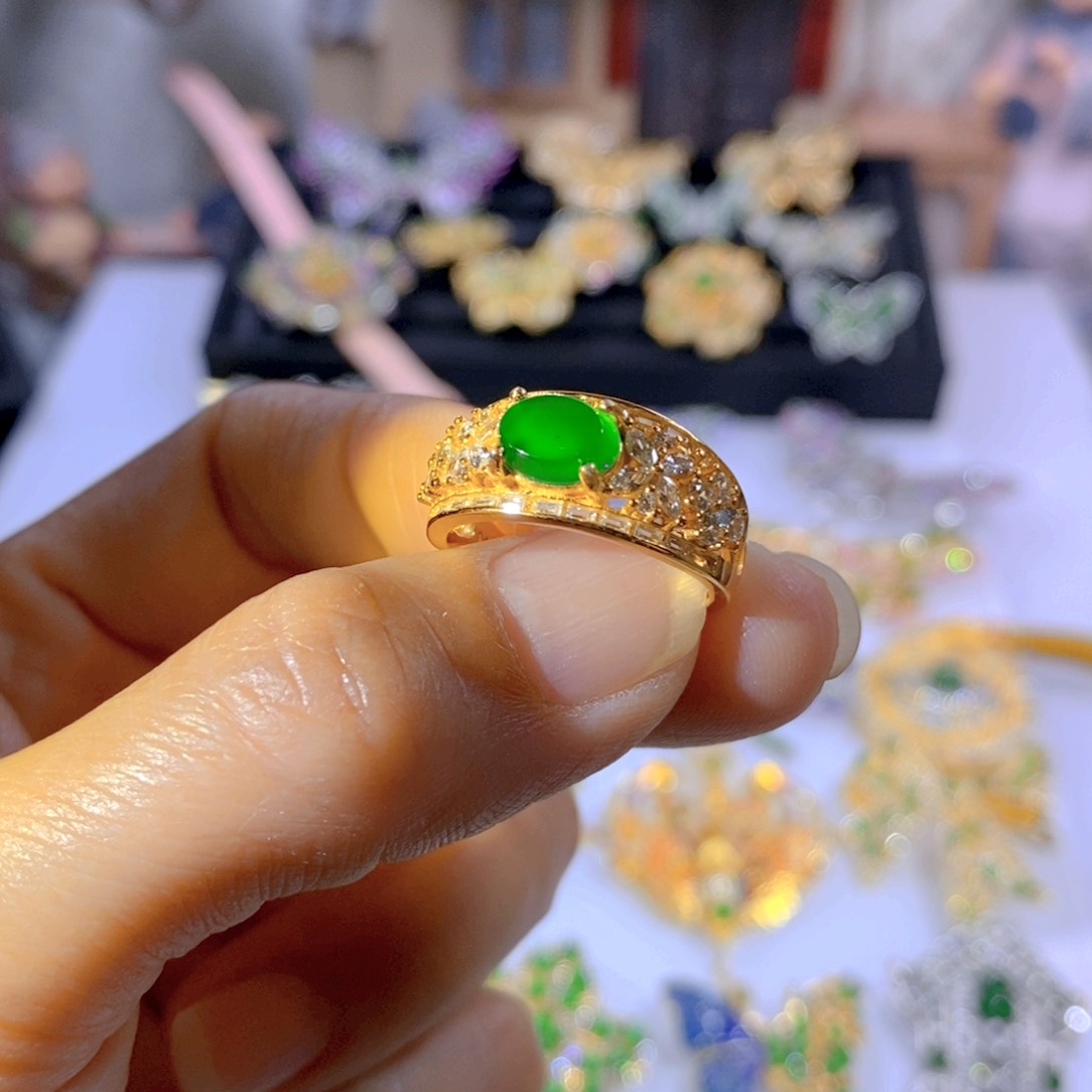 颈饰银S925镶嵌翡翠