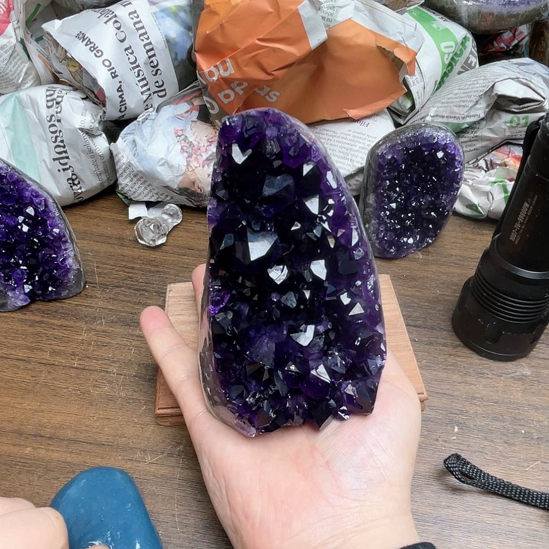 紫晶大型摆件（非配饰）未镶嵌