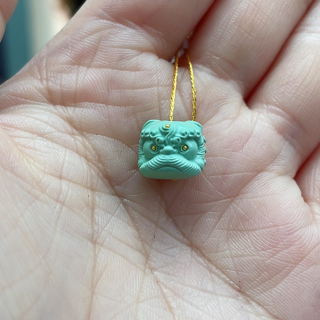 绿松石颈饰未镶嵌