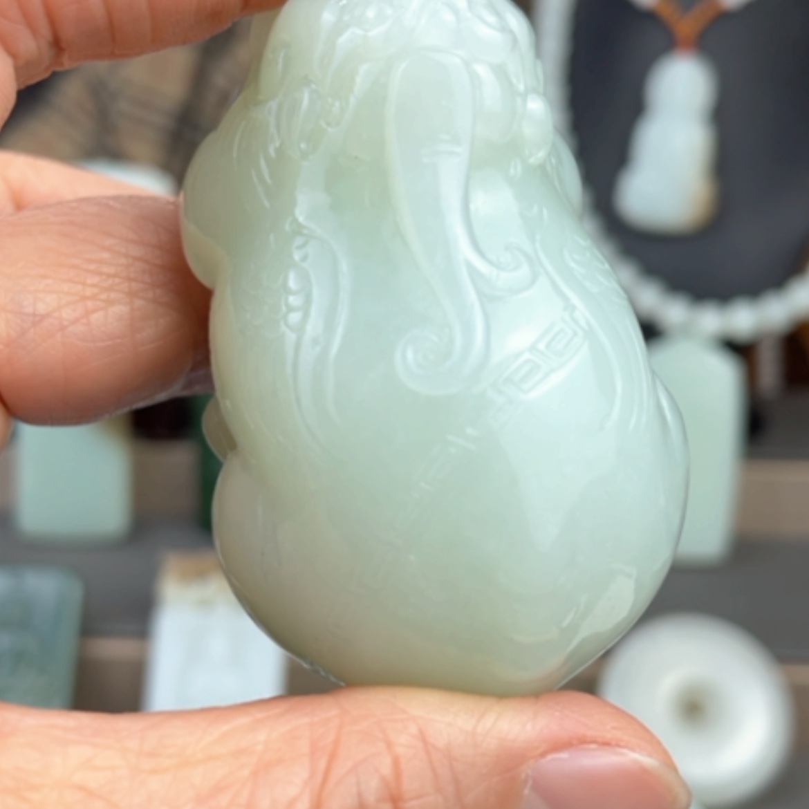 【闪购商品】颈饰未镶嵌和田玉