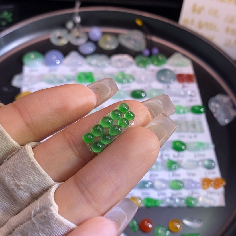 【闪购商品】翡翠挂件未镶嵌蛋面