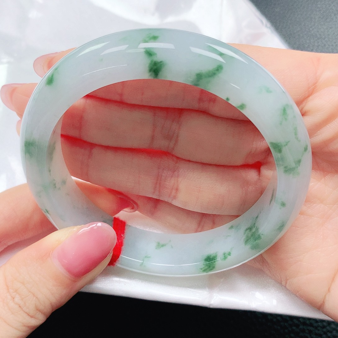 翡翠未镶嵌手镯56圈