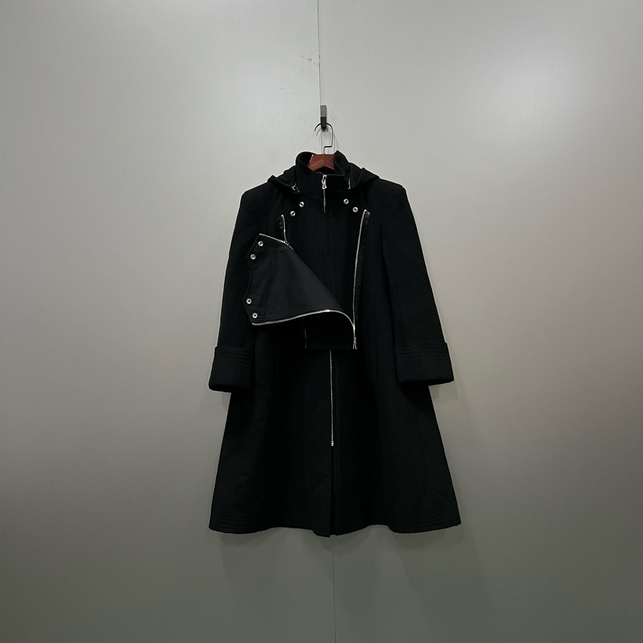 (bb) 116 BALMAIN 巴尔曼 黑色拼接毛呢大衣 38码/95新 201433