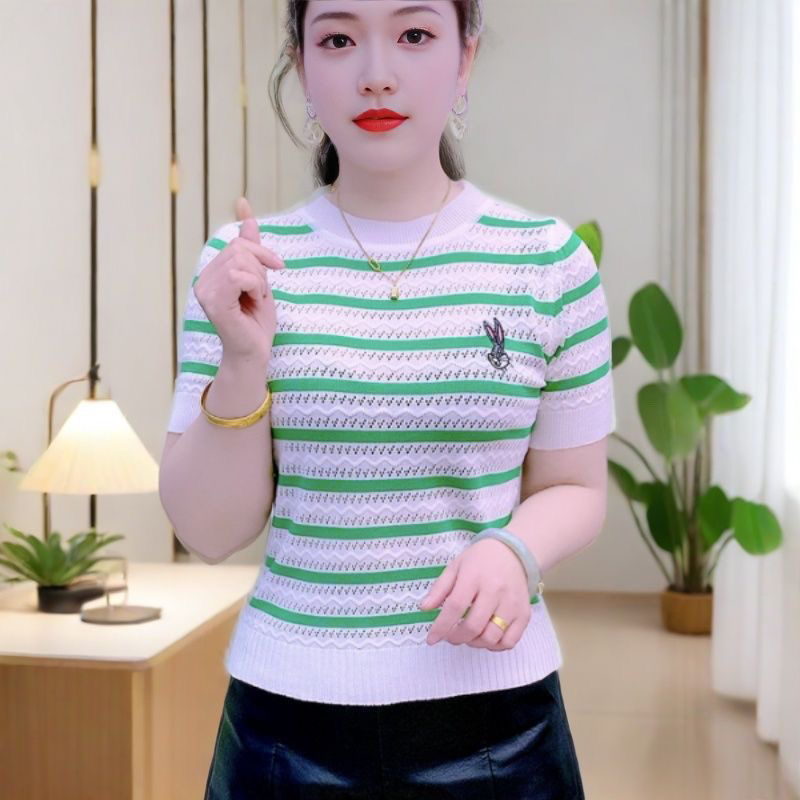 冰丝条纹短袖洋气镂空薄款夏季针织衫新款显瘦短款修身针织上衣女