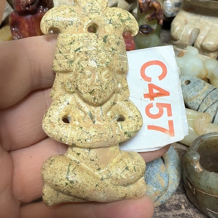 蛇纹石玉颈饰未镶嵌