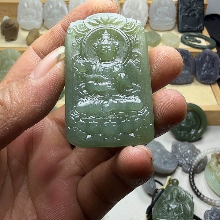 和田玉未镶嵌颈饰