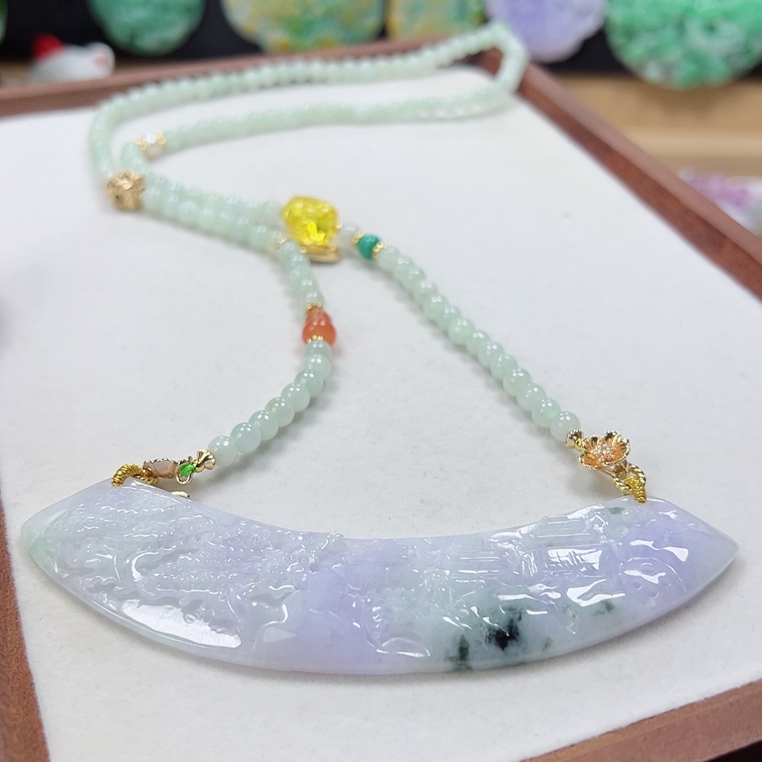 颈饰未镶嵌翡翠吊坠