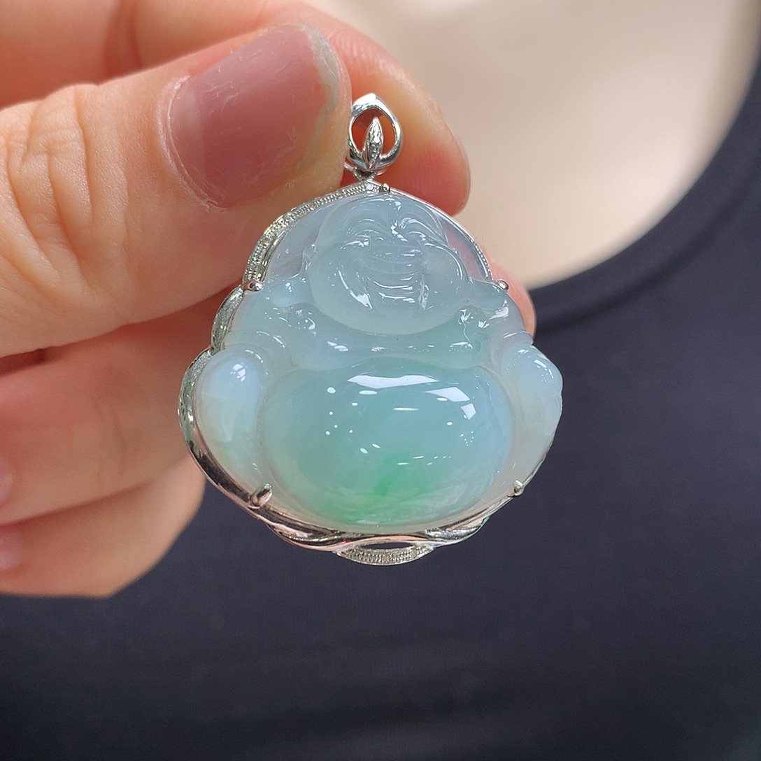 翡翠18K金镶嵌颈饰佛公