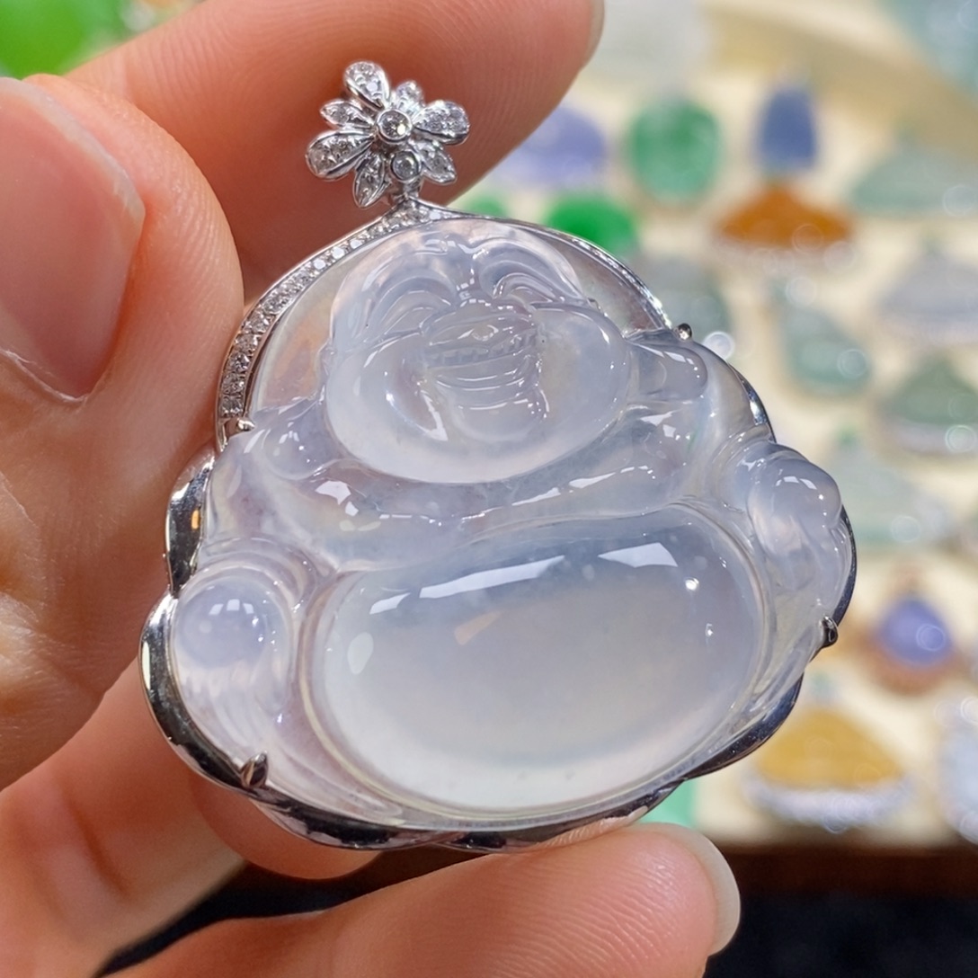 翡翠18K金镶嵌颈饰