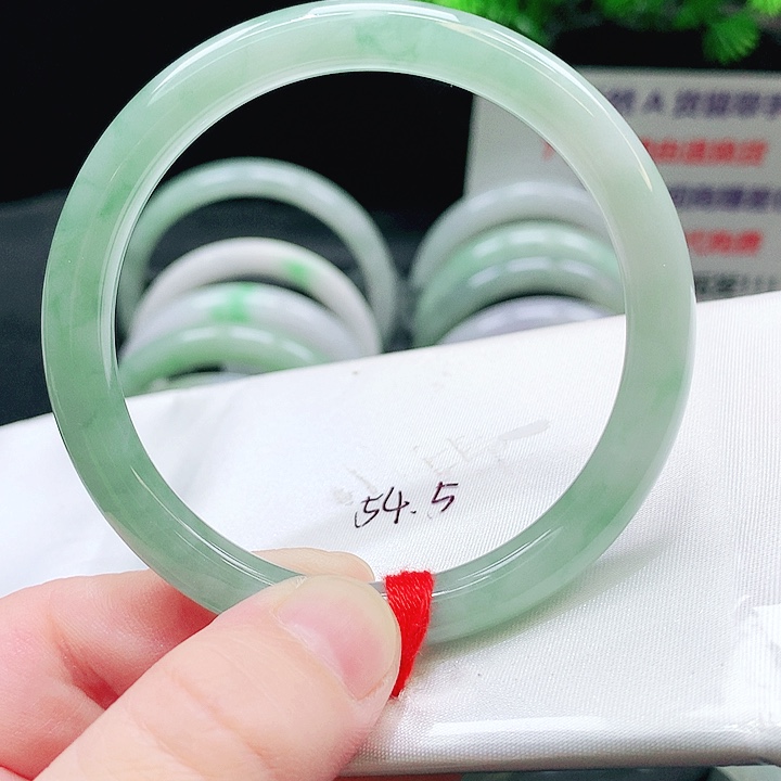 翡翠未镶嵌手镯116