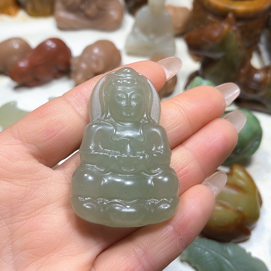 白玉菩提吊坠白玉菩提吊坠