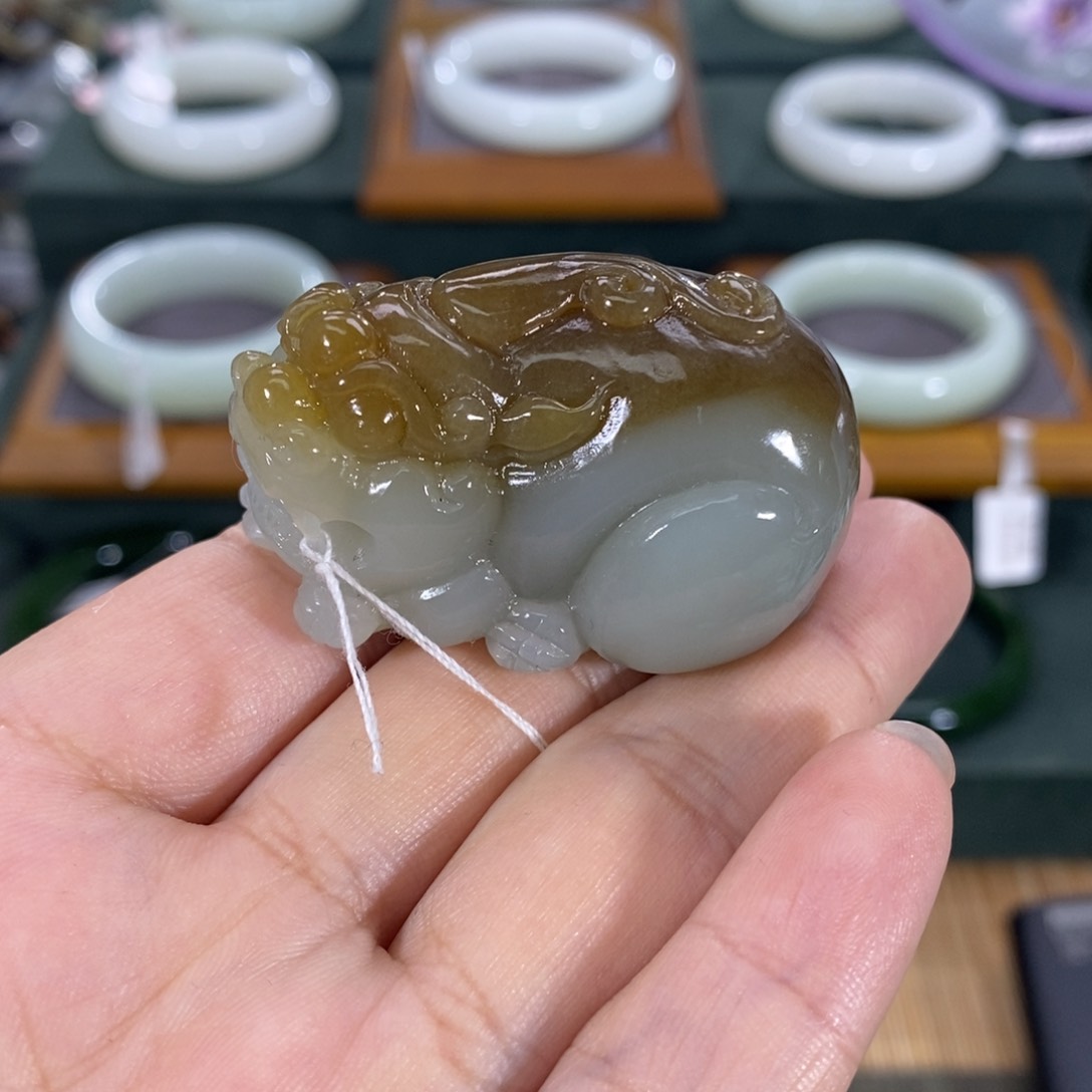 和田玉（糖玉）挂件未镶嵌