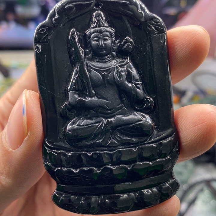 千***叶翡翠未镶嵌吊坠(不含链)3031