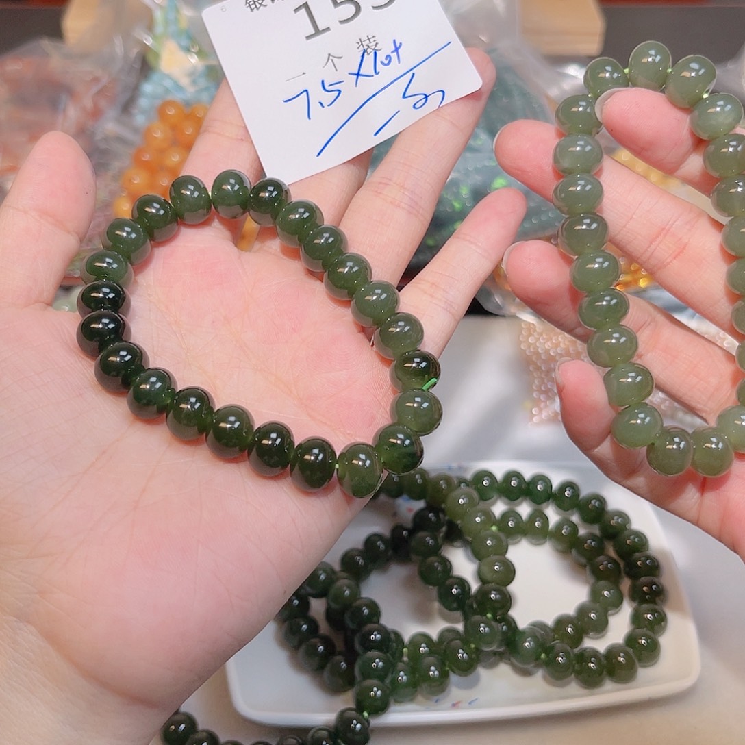 未镶嵌水晶珠宝半成品153 。     