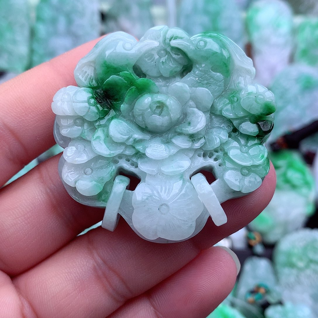 翡翠吊坠(不含链)未镶嵌