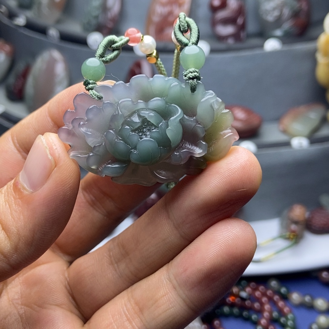 玛瑙/玉髓未镶嵌颈饰