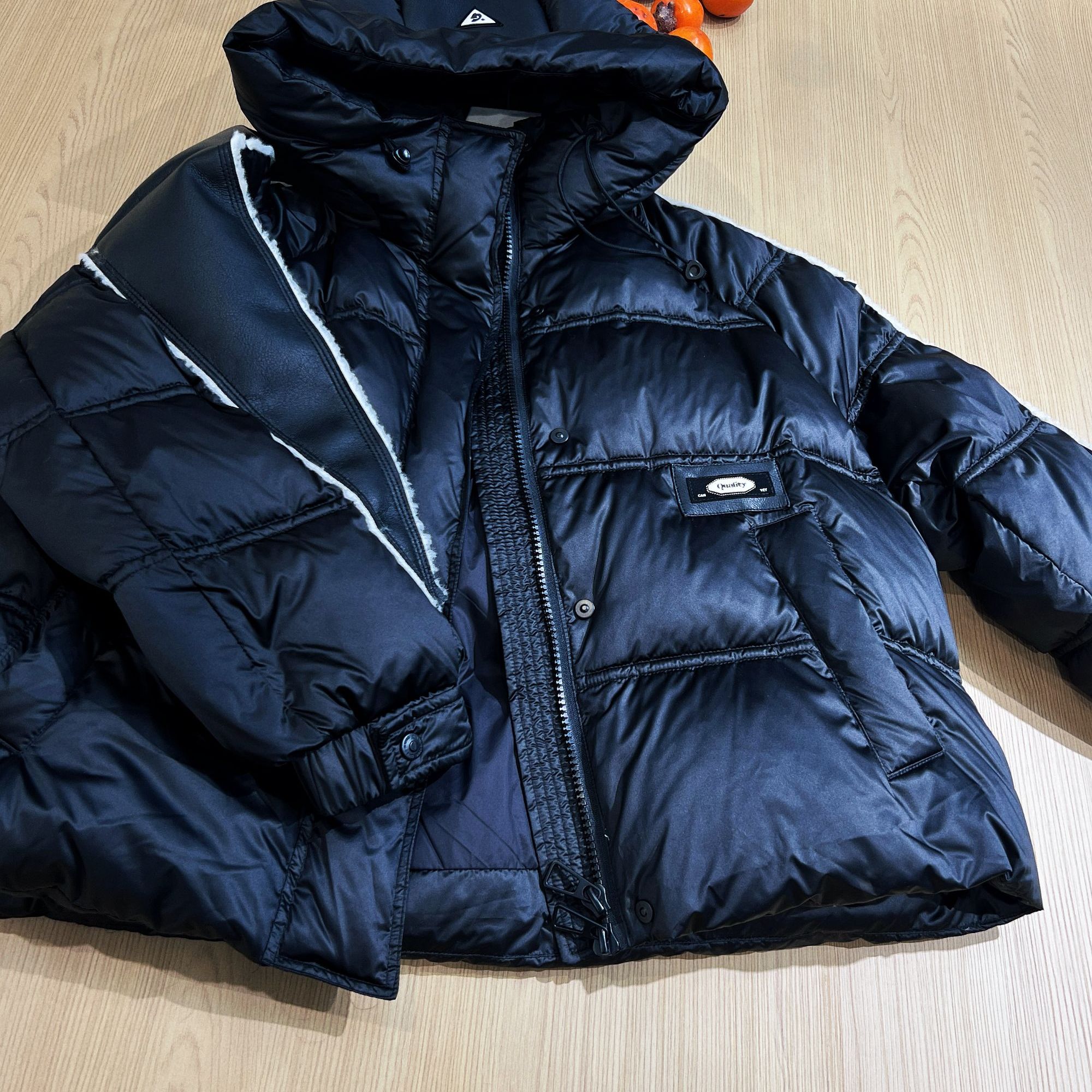 【Q-xyy服饰】欧家冬季高品短款羽绒服外套 6297