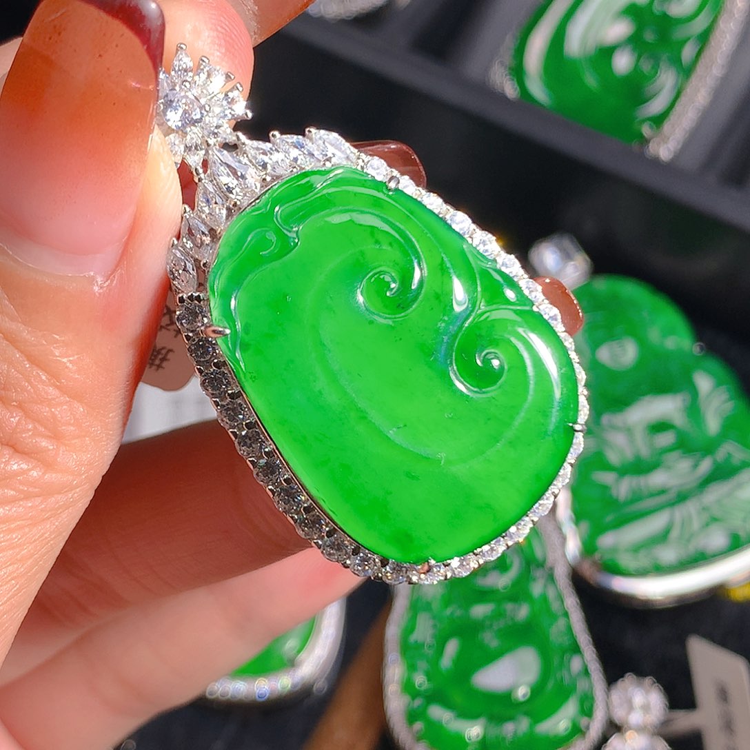 翡翠吊坠(不含链)未镶嵌