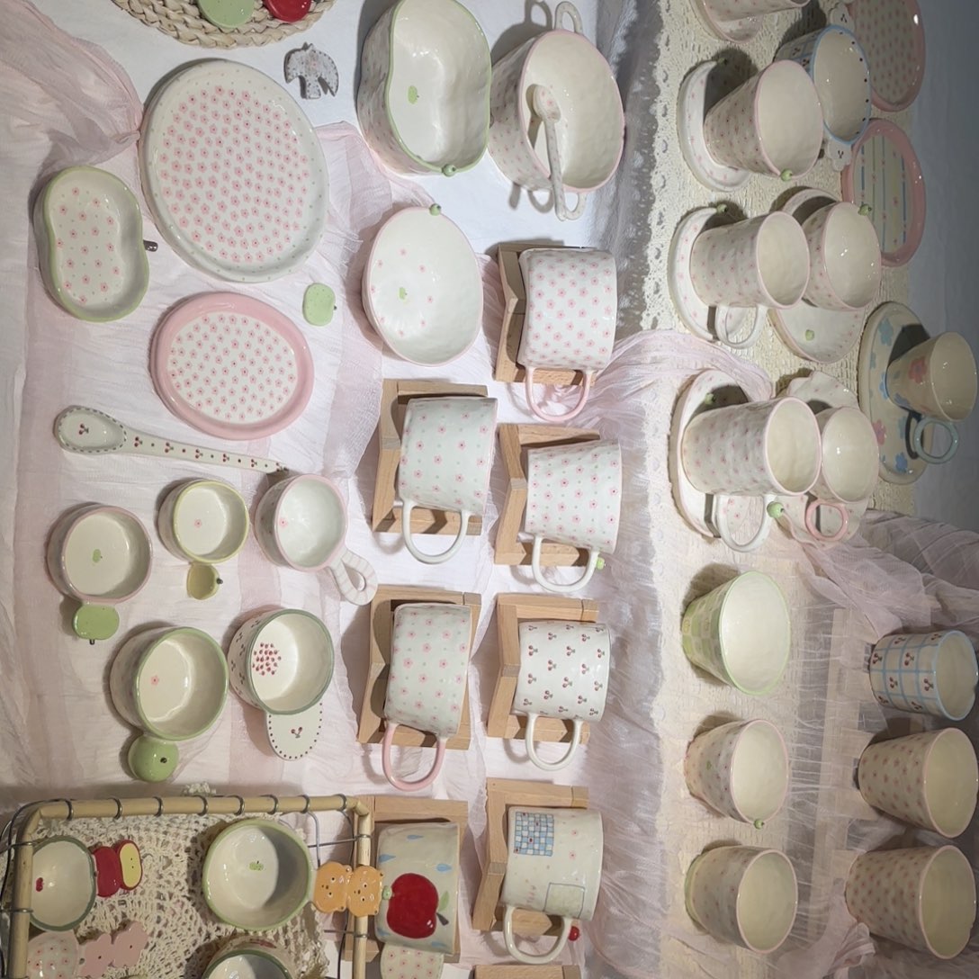 瓷片可爱的鸭鸭鸭鸭鸭鸭