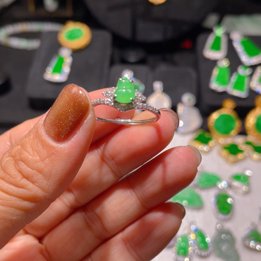 翡翠戒指银S925镶嵌精品