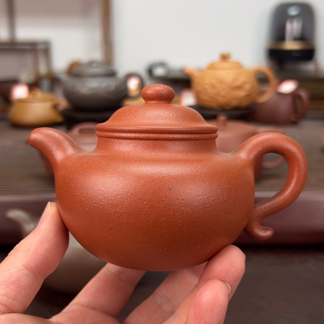紫砂茶壶纯红降坡 200 毫升