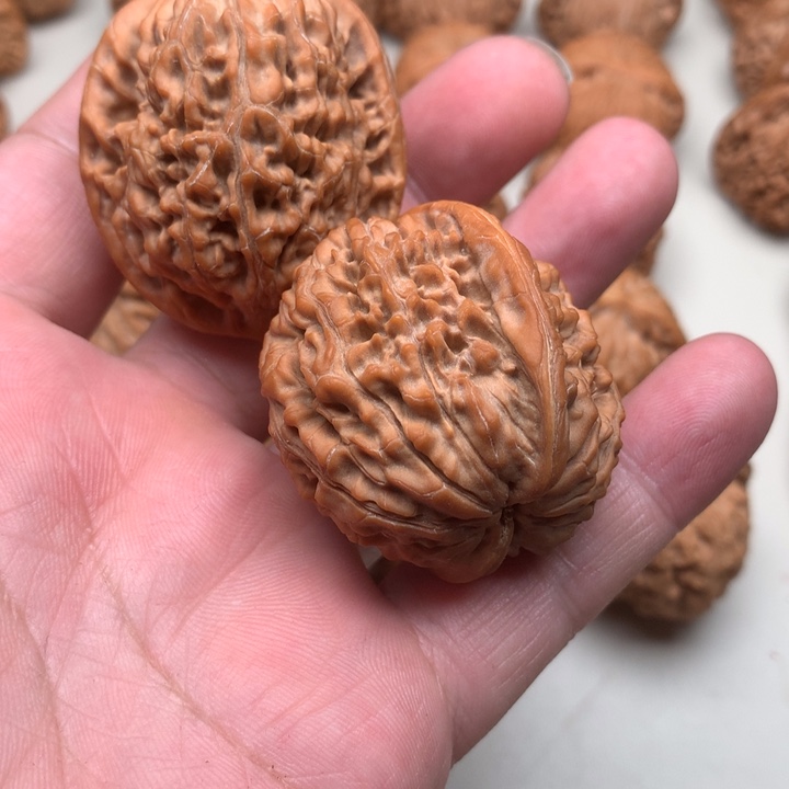 独***狼吊坠文玩核桃莲花