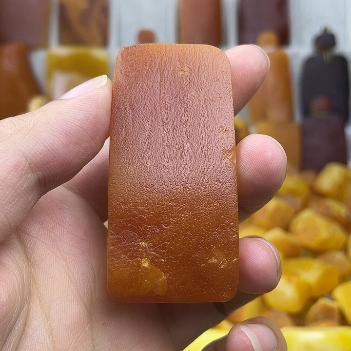未镶嵌定制琥珀牌子