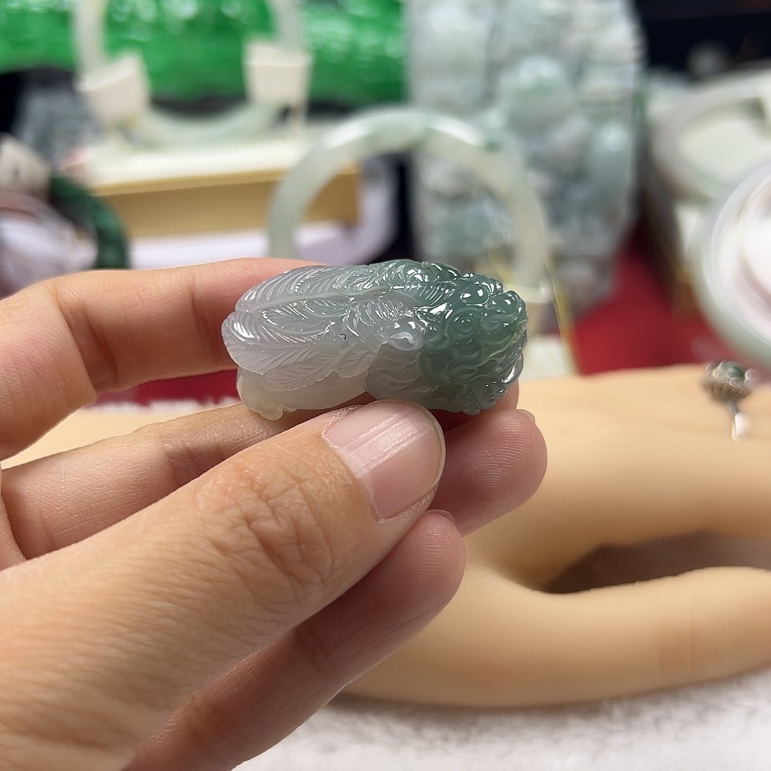 颈饰未镶嵌翡翠缅甸天然翡翠飞天貔貅