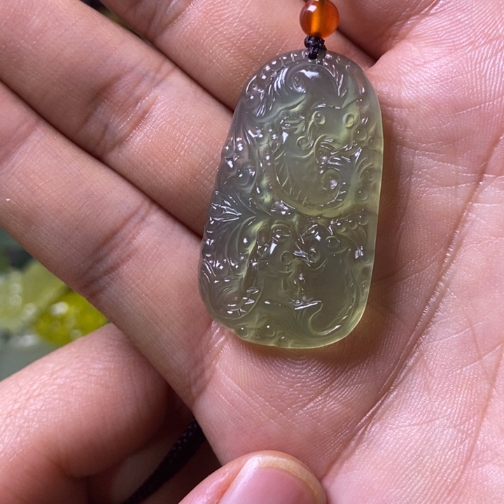 岫玉岫玉颈饰未镶嵌