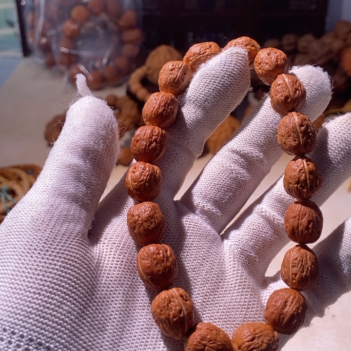 手串文玩核桃…………5