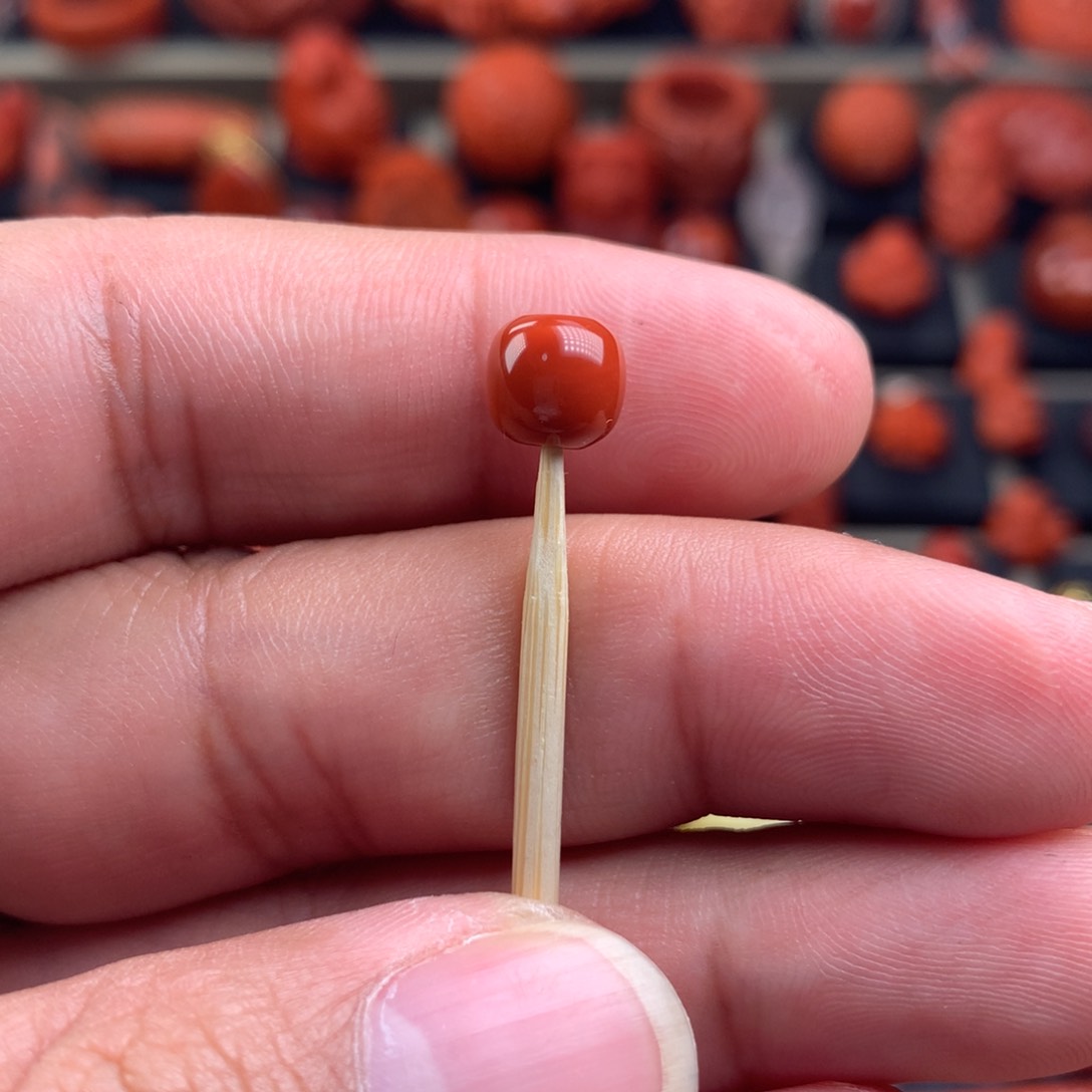 南红玛瑙老型单珠7+未镶嵌