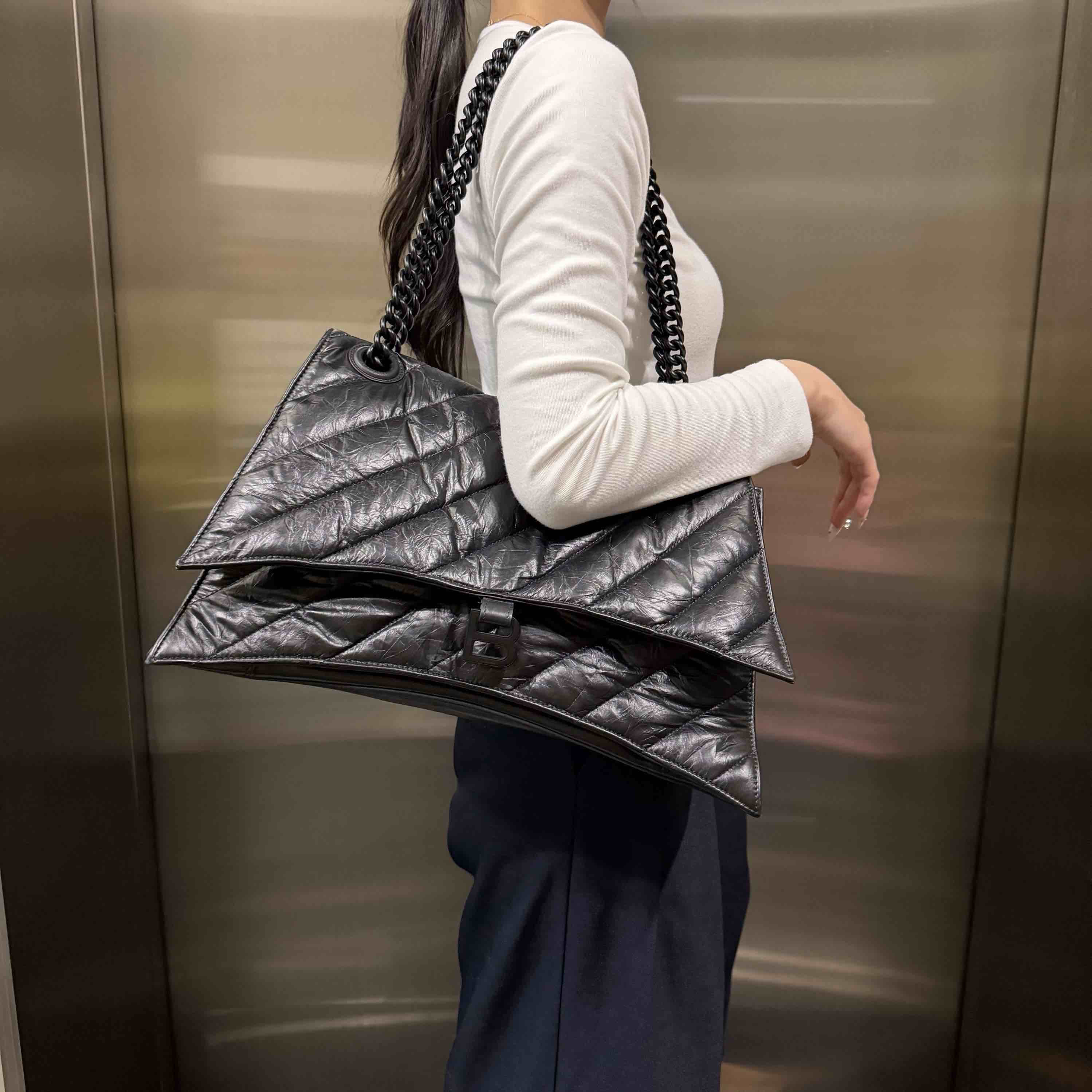 99新 Balenciaga/巴黎世家 crush大号黑色单肩包/4709