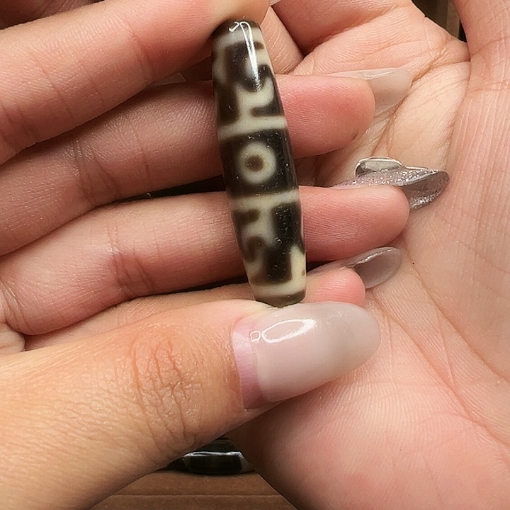 玛瑙/玉髓颈饰未镶嵌吾**哥