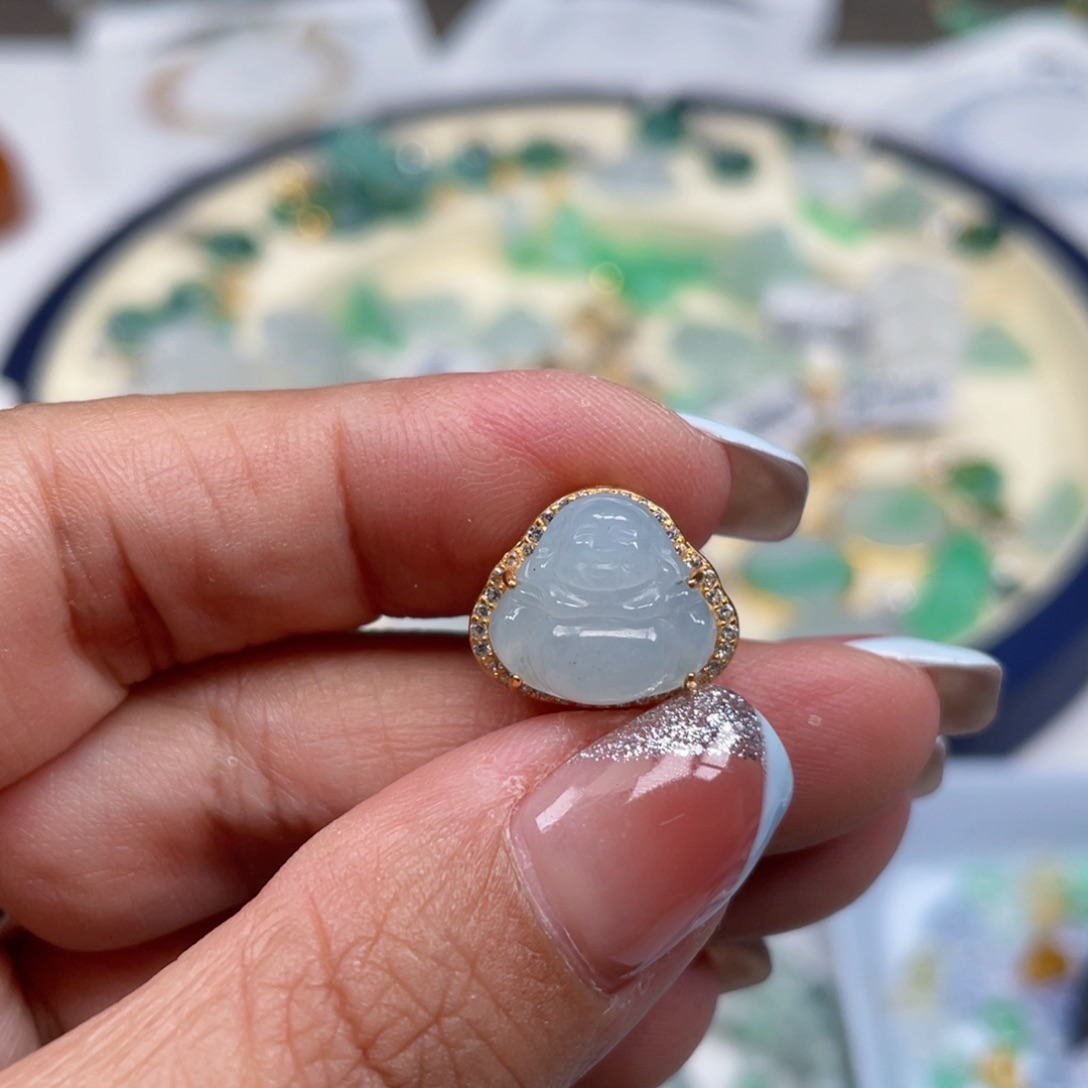 翡翠银S925镶嵌颈饰佛公