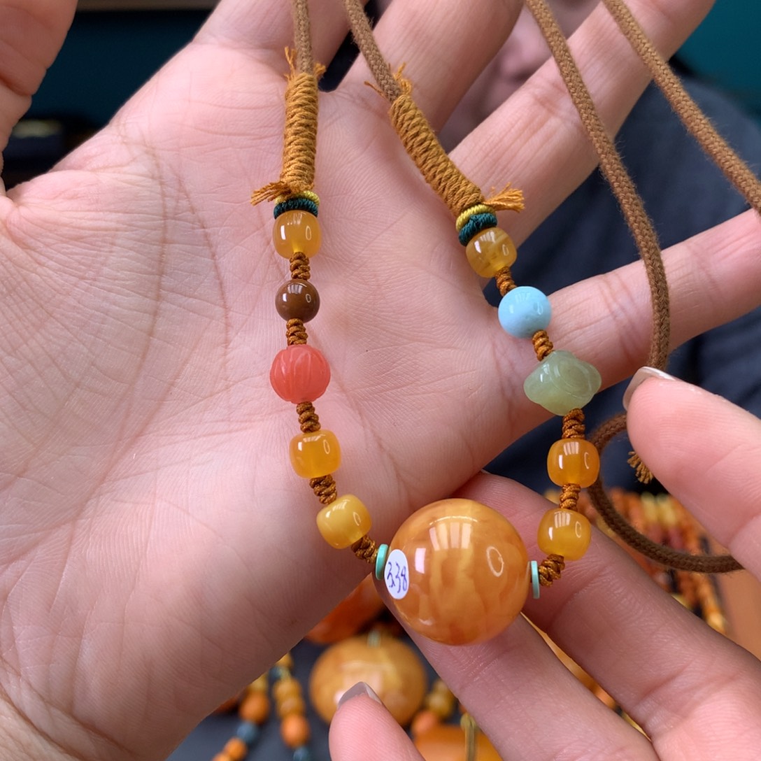 蜜蜡未镶嵌颈饰天然