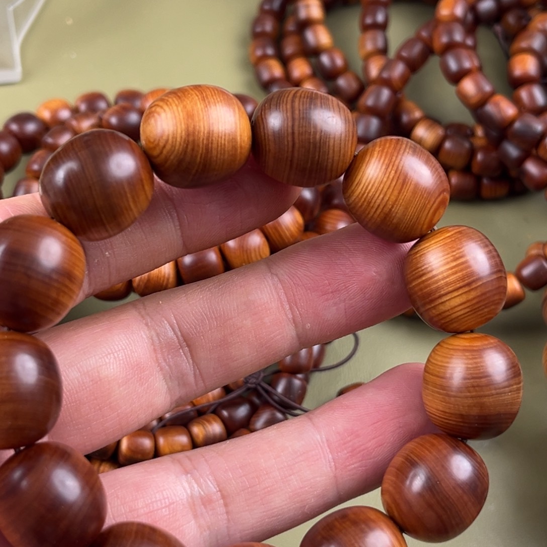 跃***凡柏木无事牌1618黑油枣珠