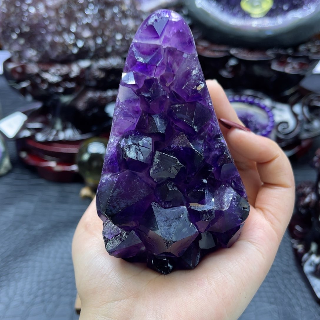 紫晶大型摆件（非配饰）未镶嵌