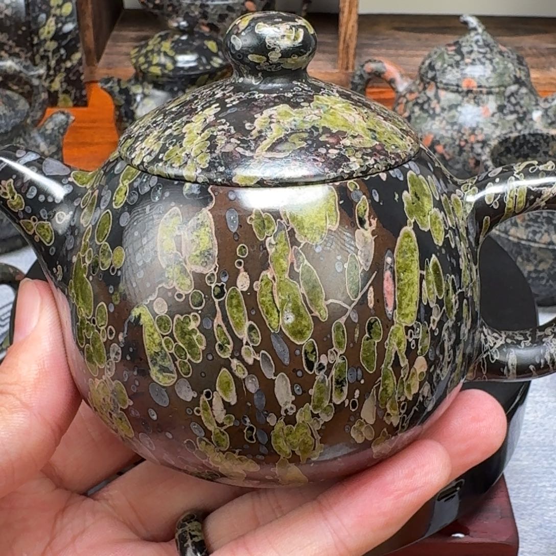 奥****奇梅花玉精品龙胆壶